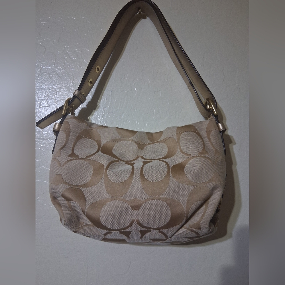 Coach Beige Signature Canvas Shoulder Bag with Gold Hardware - Picture 2 of 9